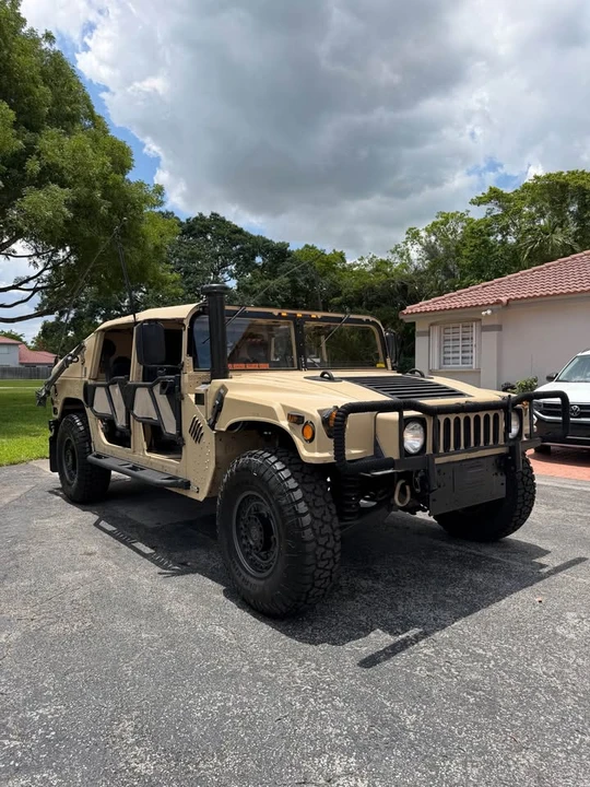 2011 Hummer HMMWV - Image 9 of 16