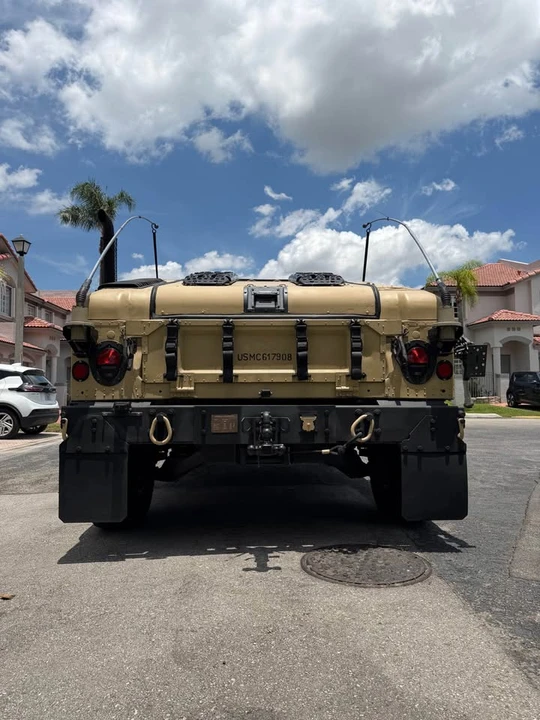 2011 Hummer HMMWV - Image 6 of 16