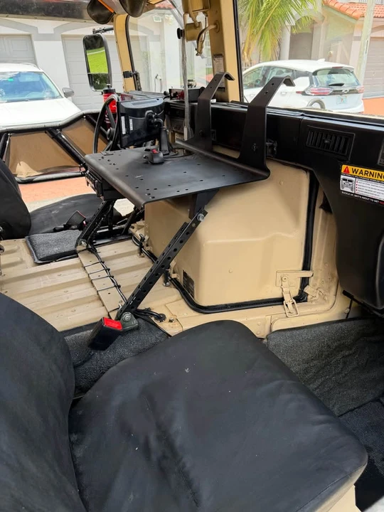 2011 Hummer HMMWV - Image 12 of 16