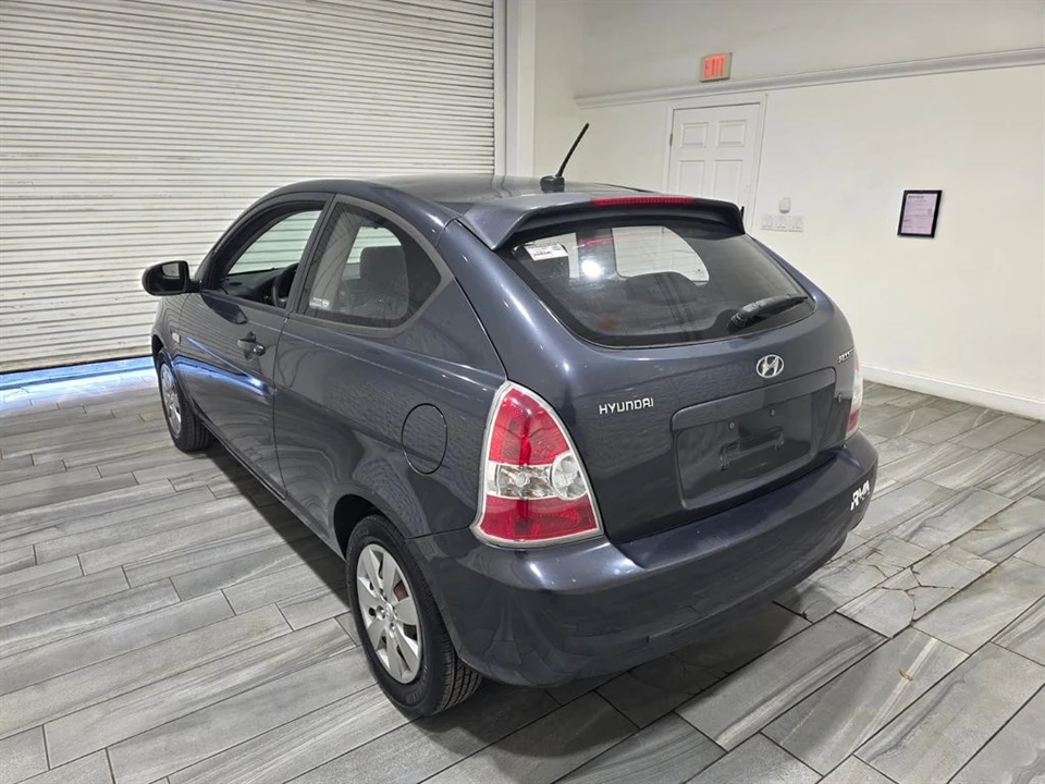 2011 Hyundai Accent - Image 9 of 21