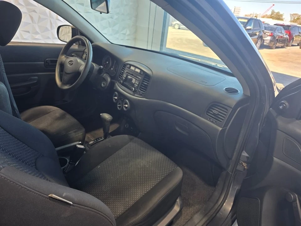 2011 Hyundai Accent - Image 20 of 21