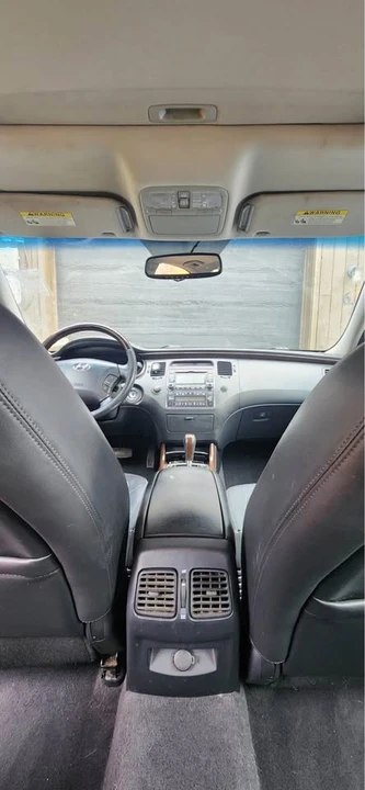 2011 Hyundai Azera - Image 2 of 9