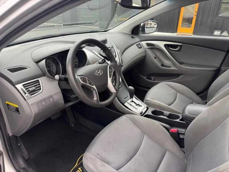 2011 Hyundai Elantra - Image 5 of 7