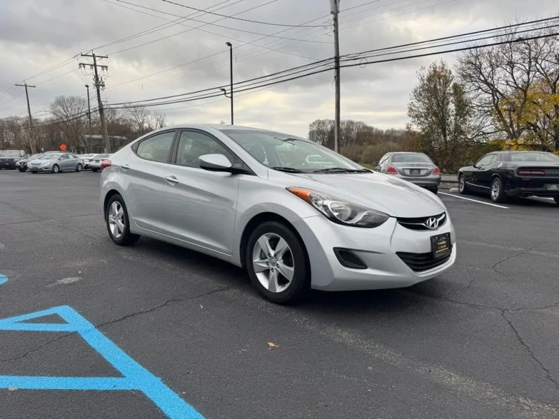 2011 Hyundai Elantra - Image 4 of 7