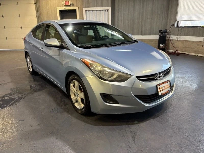 2011 Hyundai Elantra - Image 8 of 12