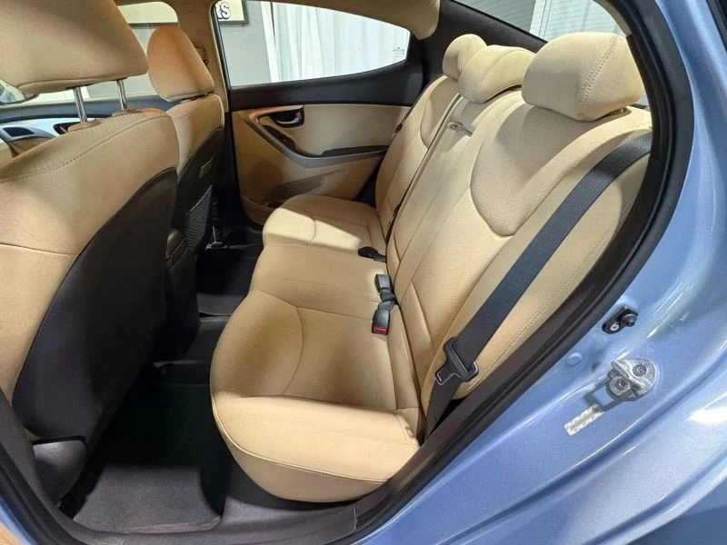 2011 Hyundai Elantra - Image 12 of 12