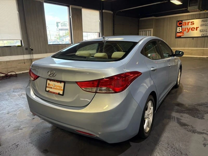 2011 Hyundai Elantra - Image 6 of 12