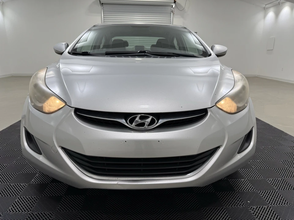 2011 Hyundai Elantra - Image 2 of 12