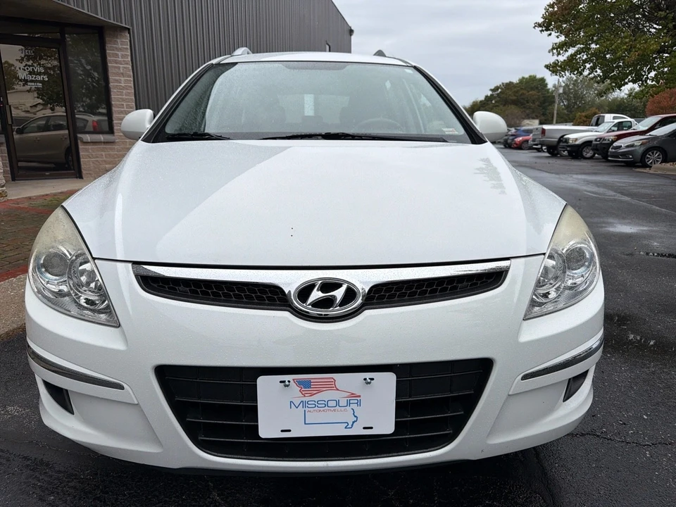 2011 Hyundai Elantra - Image 7 of 18