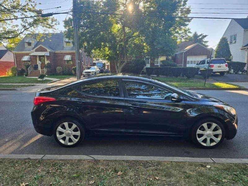 2011 Hyundai Elantra - Image 12 of 12