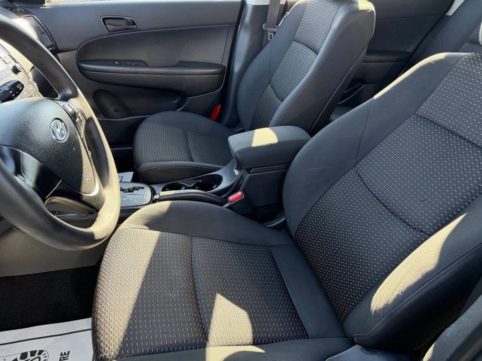2011 Hyundai Elantra - Image 7 of 17