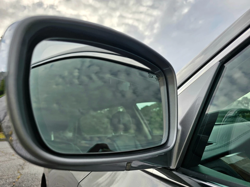 2011 Hyundai Equus - Image 29 of 31