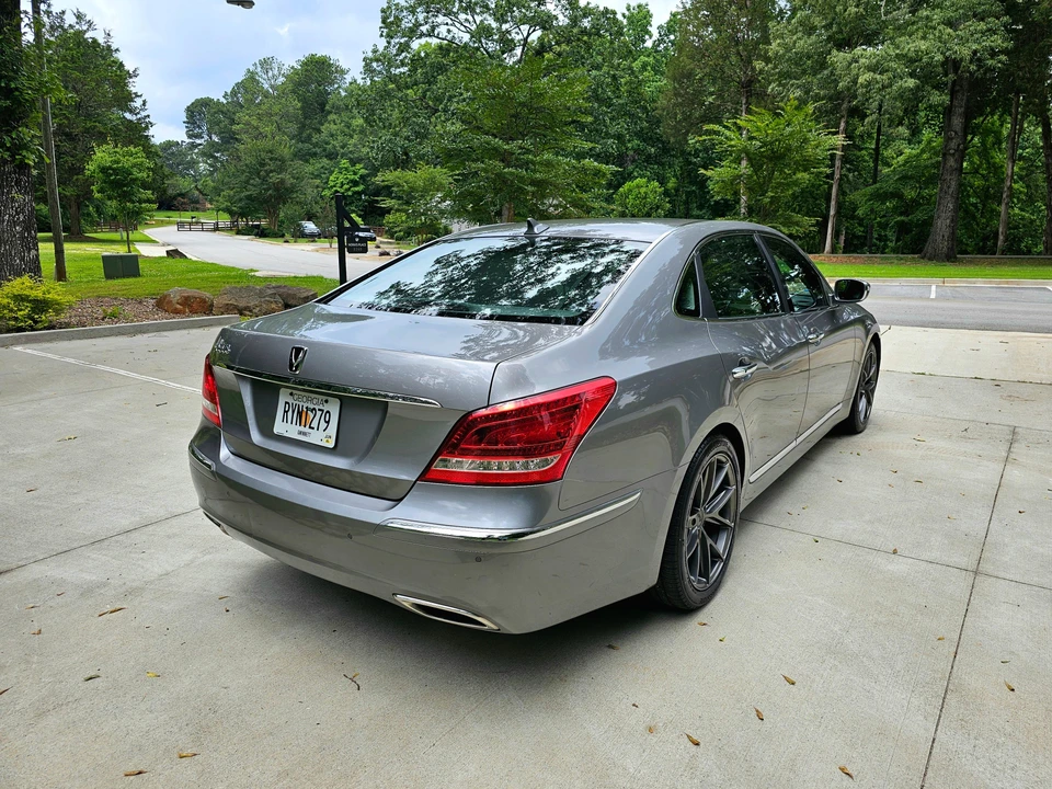 2011 Hyundai Equus - Image 16 of 31