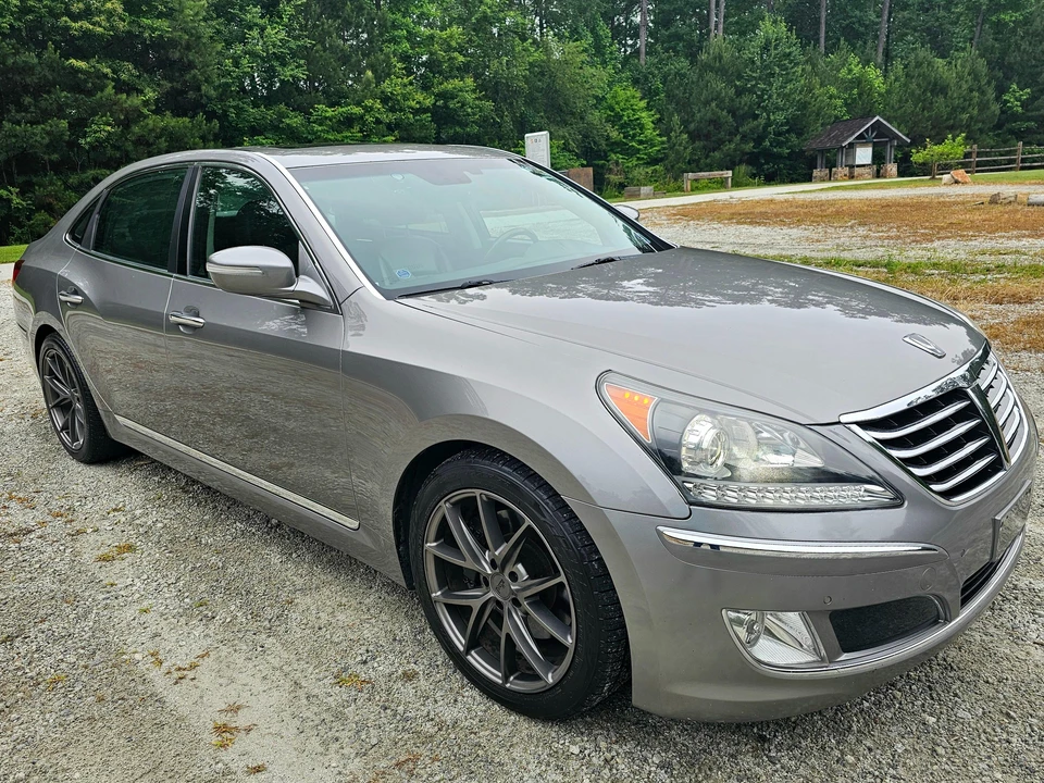 2011 Hyundai Equus - Image 21 of 31