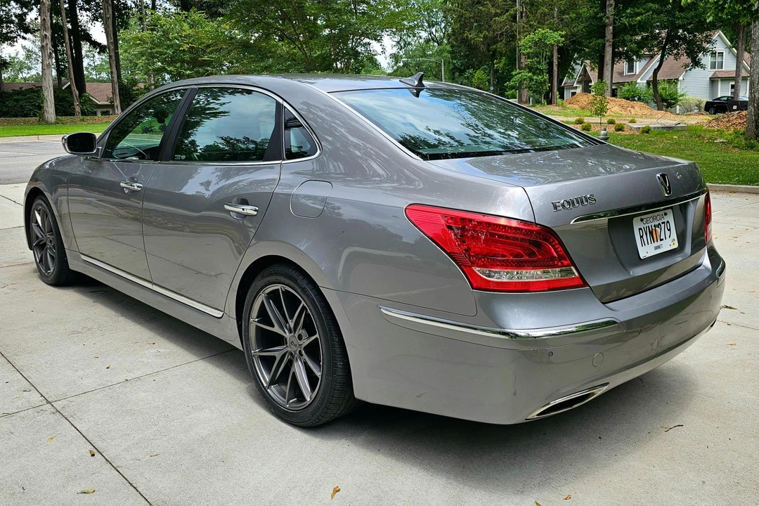 2011 Hyundai Equus - Image 4 of 31