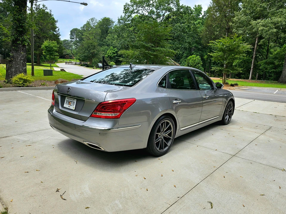 2011 Hyundai Equus - Image 17 of 31