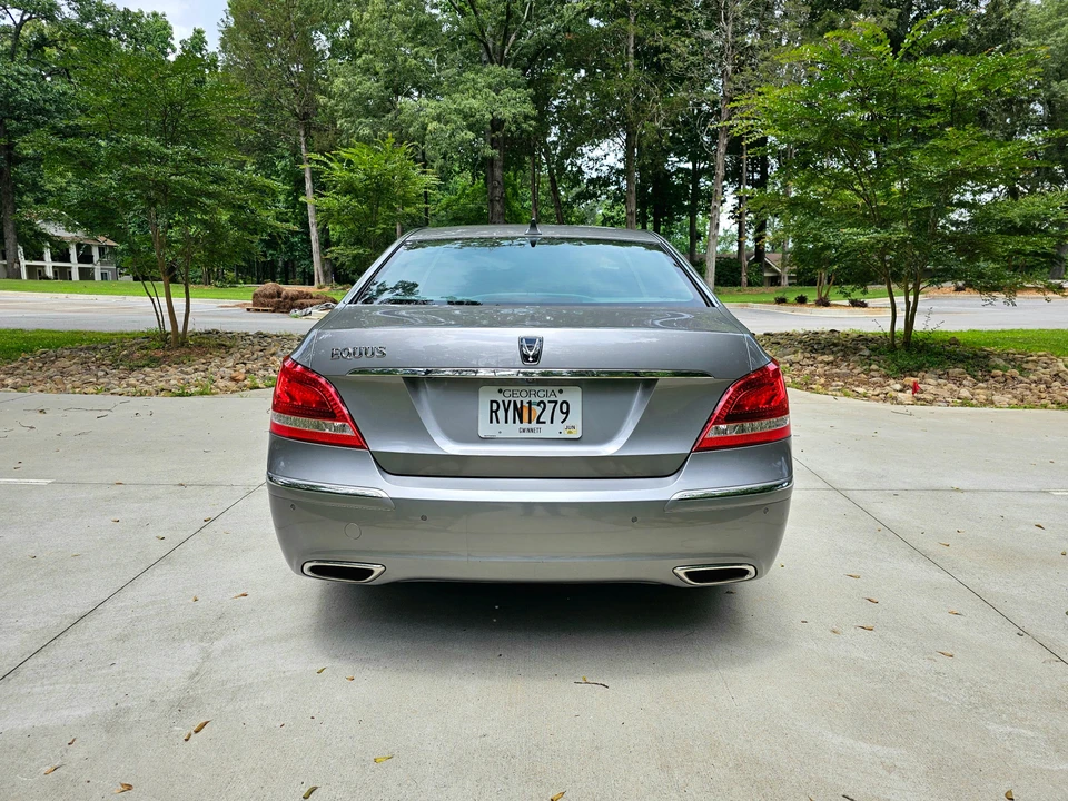 2011 Hyundai Equus - Image 13 of 31