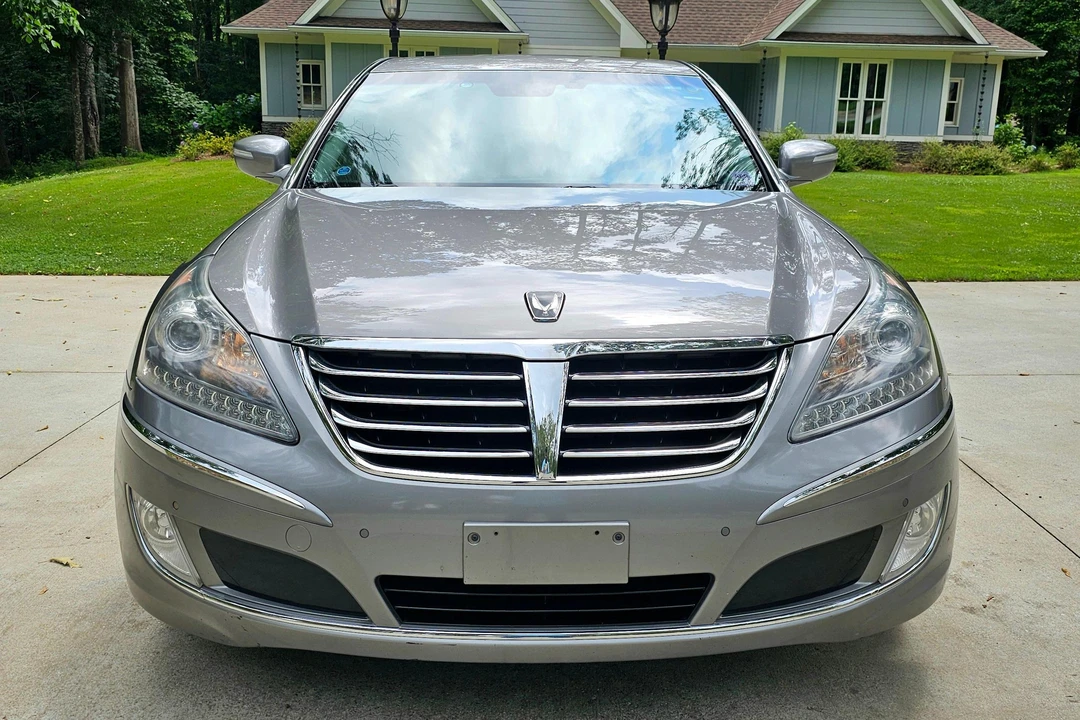 2011 Hyundai Equus - Image 2 of 31