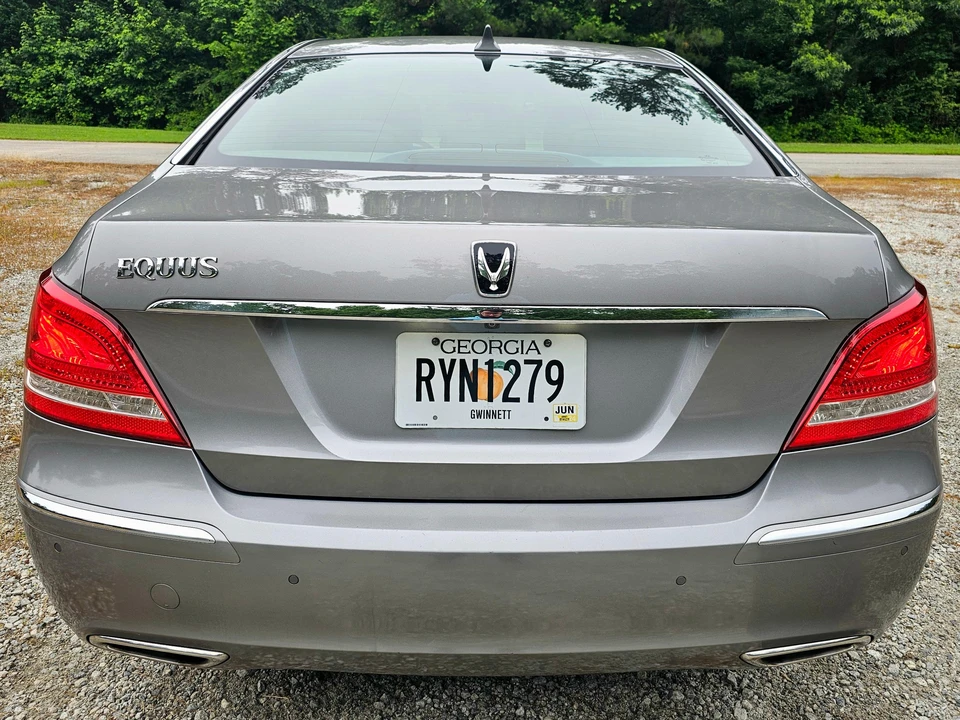 2011 Hyundai Equus - Image 15 of 31