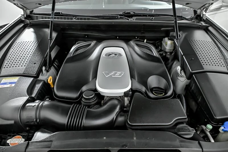 2011 Hyundai Equus - Image 14 of 21
