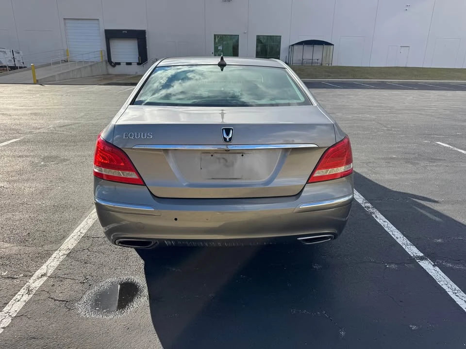 2011 Hyundai Equus - Image 4 of 11
