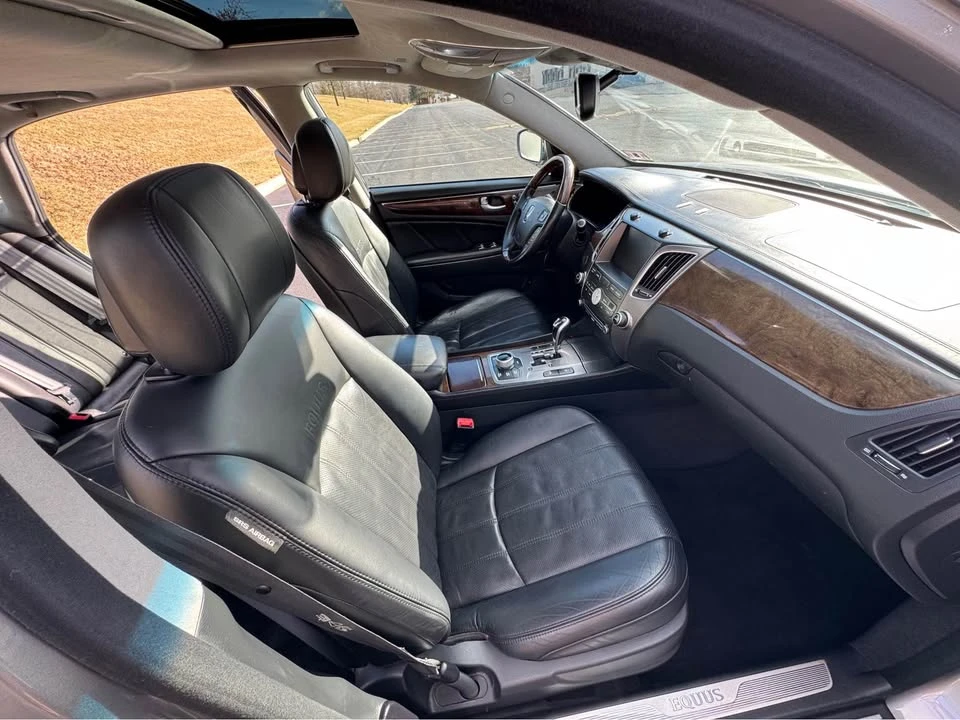 2011 Hyundai Equus - Image 9 of 11