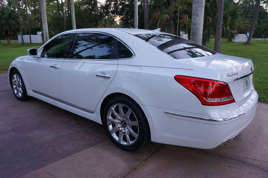 2011 Hyundai Equus - Image 4 of 31