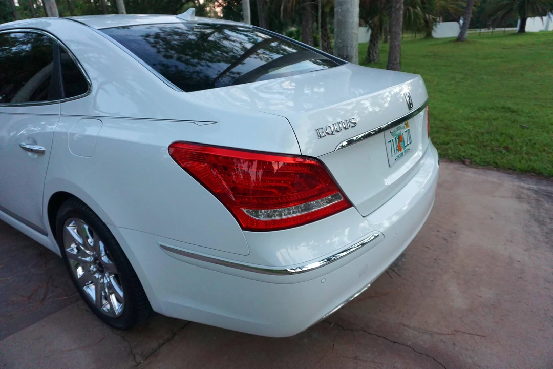 2011 Hyundai Equus - Image 27 of 31