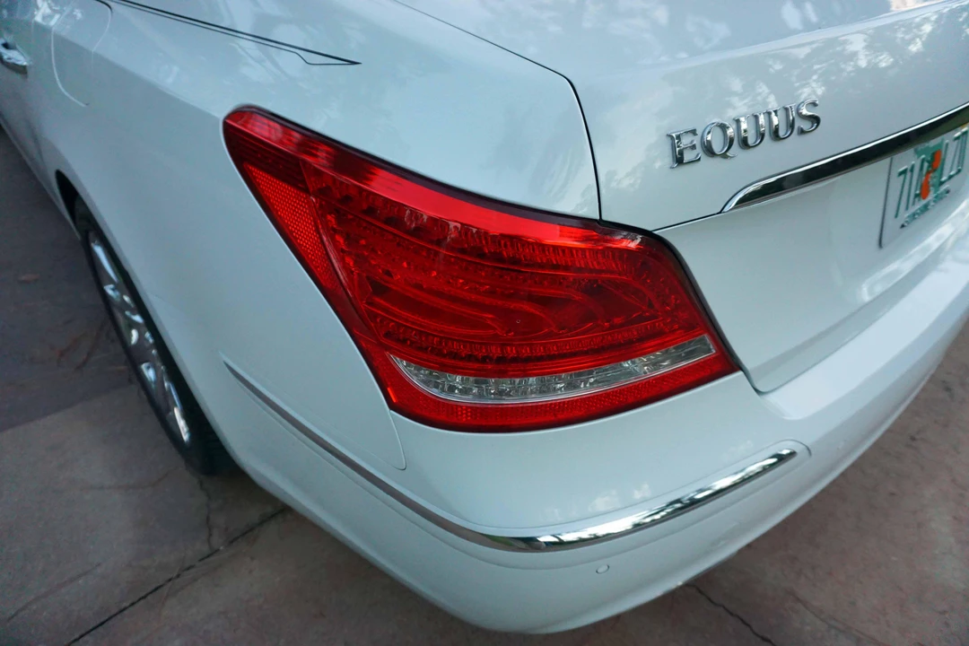 2011 Hyundai Equus - Image 28 of 31