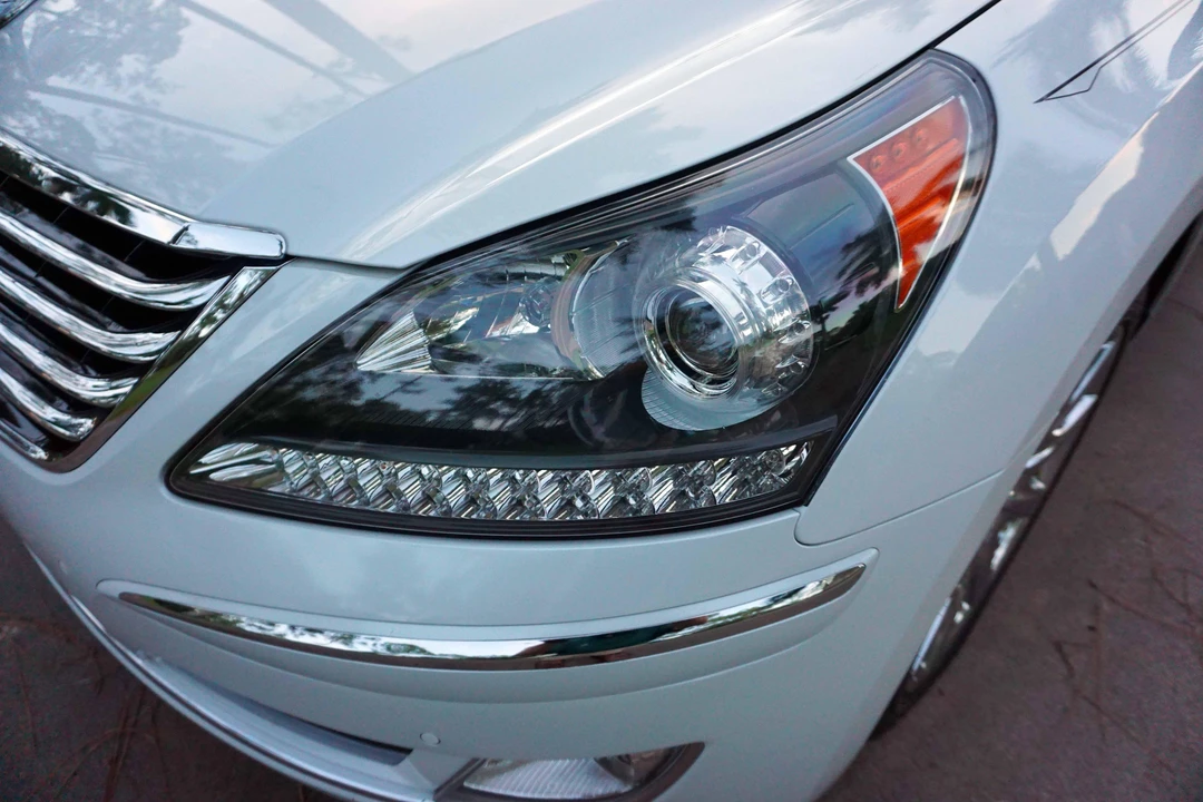 2011 Hyundai Equus - Image 18 of 31