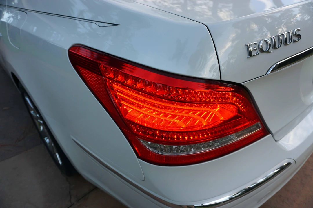 2011 Hyundai Equus - Image 29 of 31
