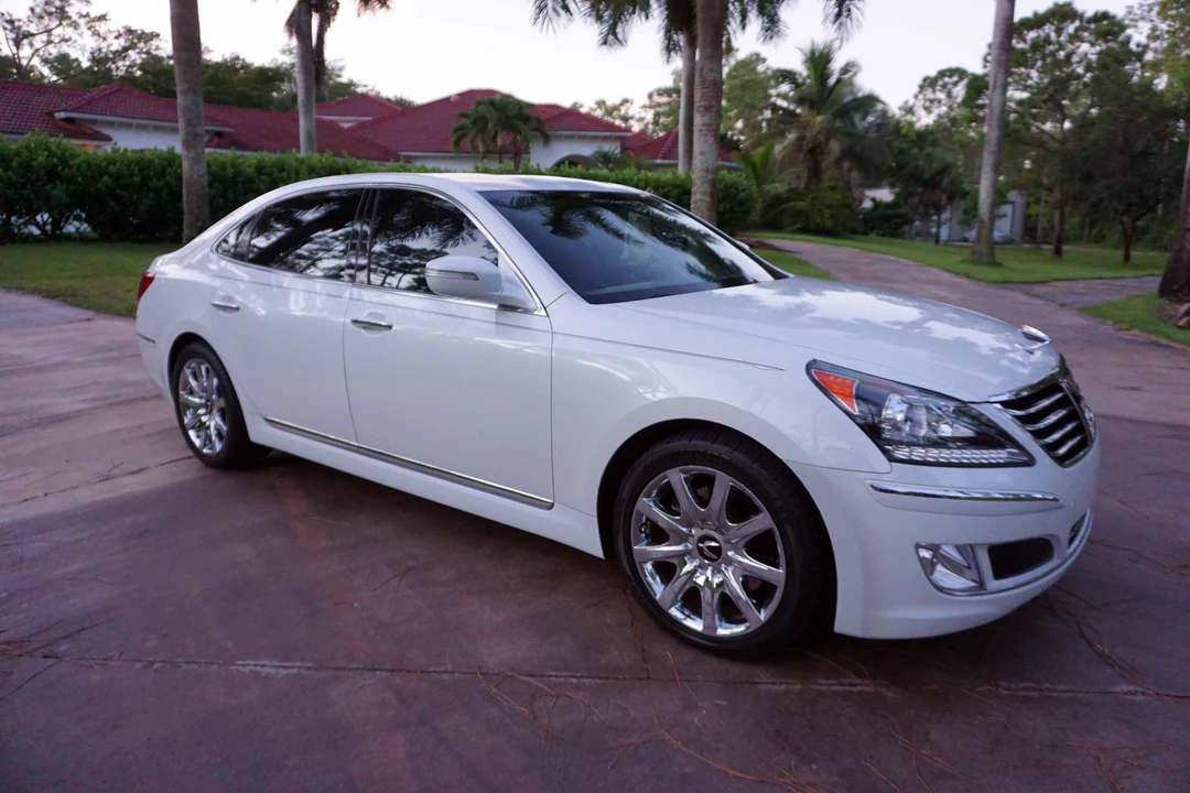2011 Hyundai Equus - Image 12 of 31