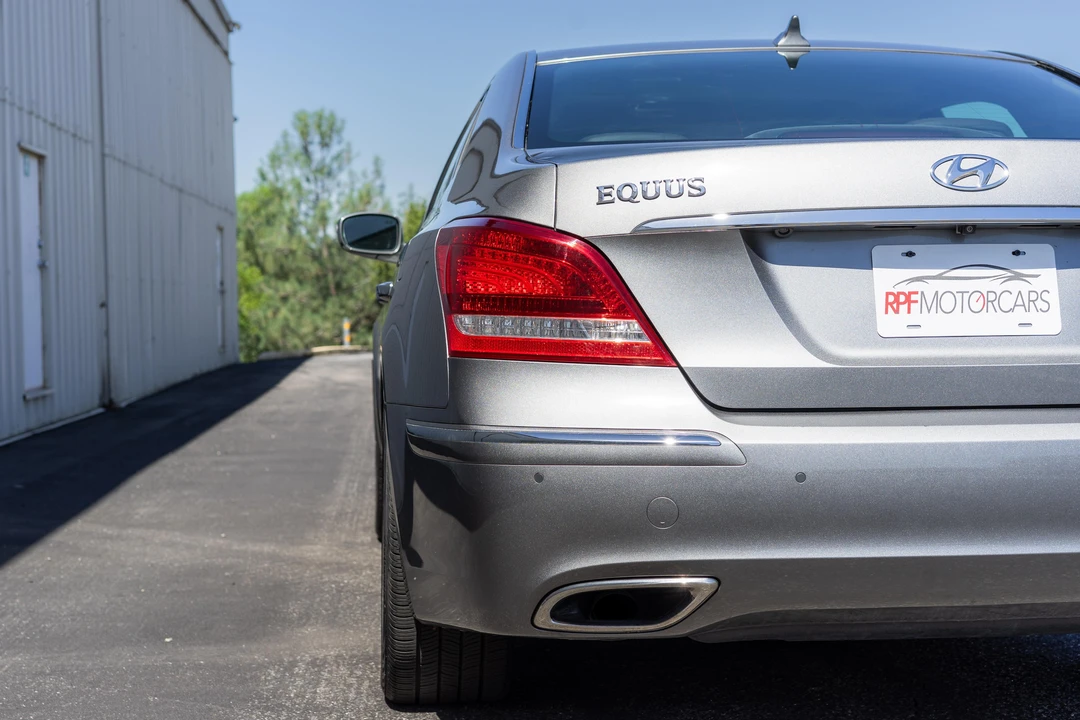 2011 Hyundai Equus - Image 24 of 31