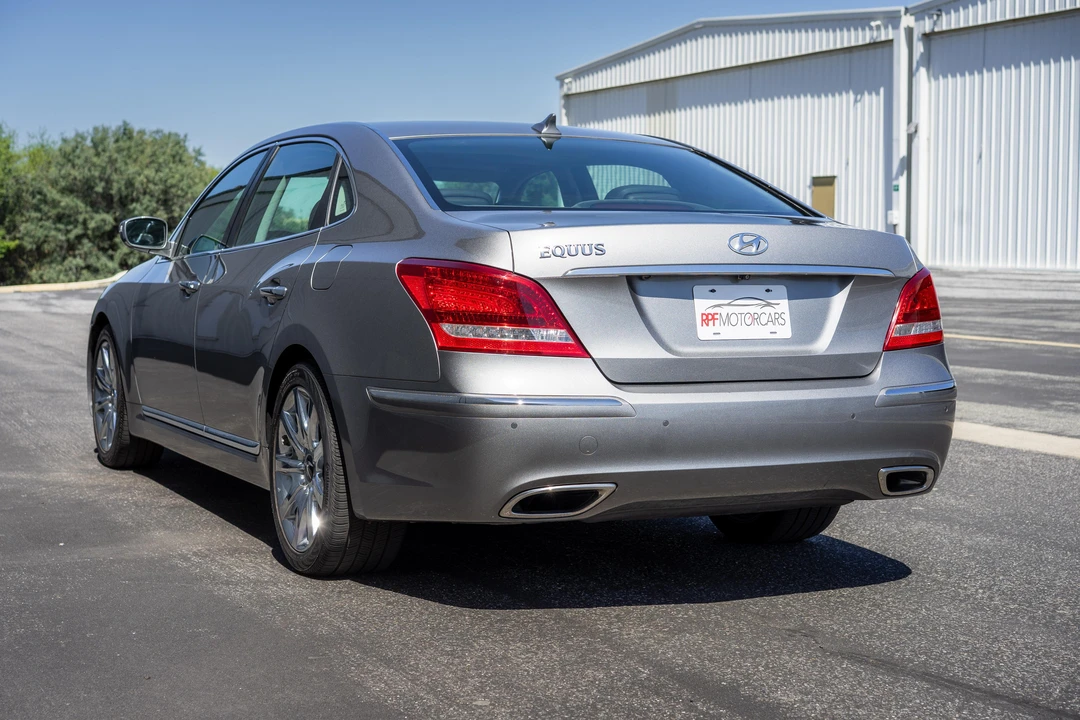 2011 Hyundai Equus - Image 9 of 31