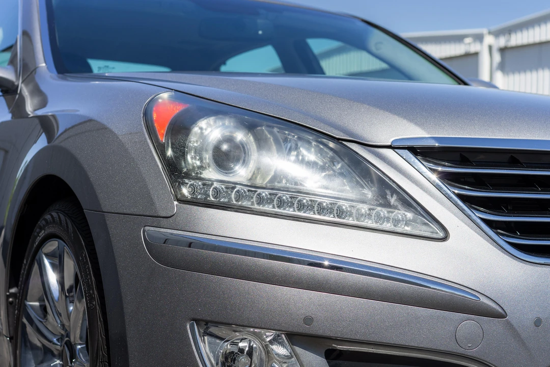 2011 Hyundai Equus - Image 14 of 31