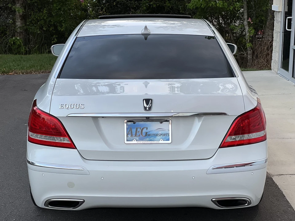 2011 Hyundai Equus - Image 12 of 31