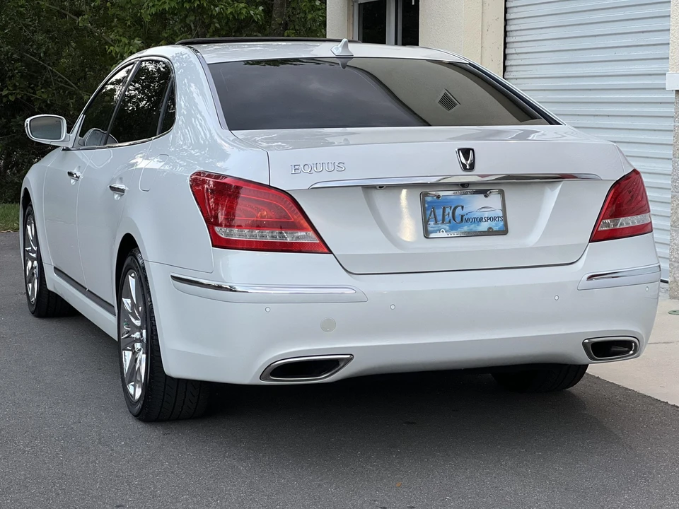 2011 Hyundai Equus - Image 13 of 31