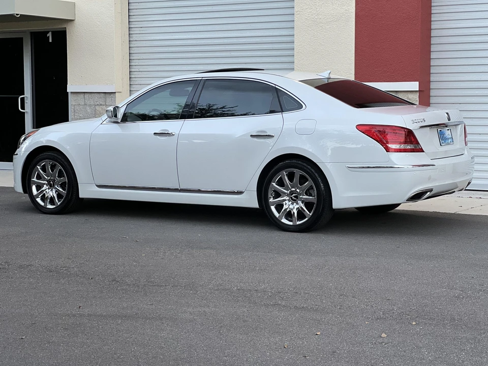 2011 Hyundai Equus - Image 17 of 31