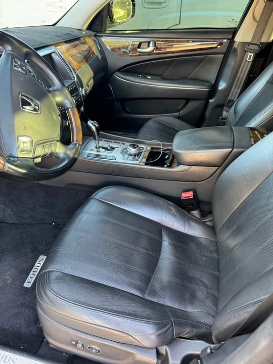 2011 Hyundai Equus - Image 6 of 10