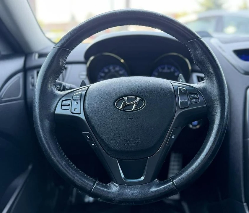 2011 Hyundai Genesis Coupe - Image 14 of 20