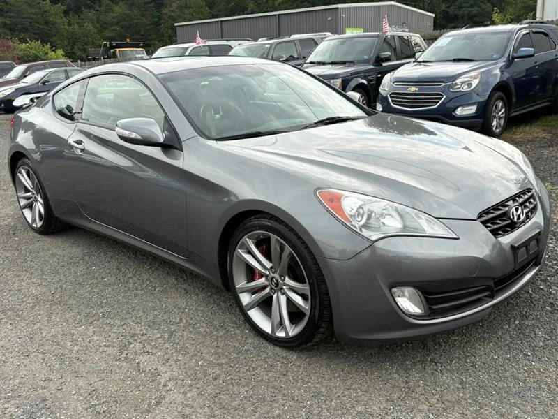 2011 Hyundai Genesis Coupe - Image 6 of 17