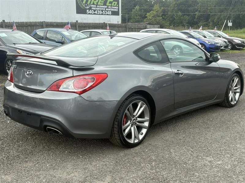 2011 Hyundai Genesis Coupe - Image 4 of 17