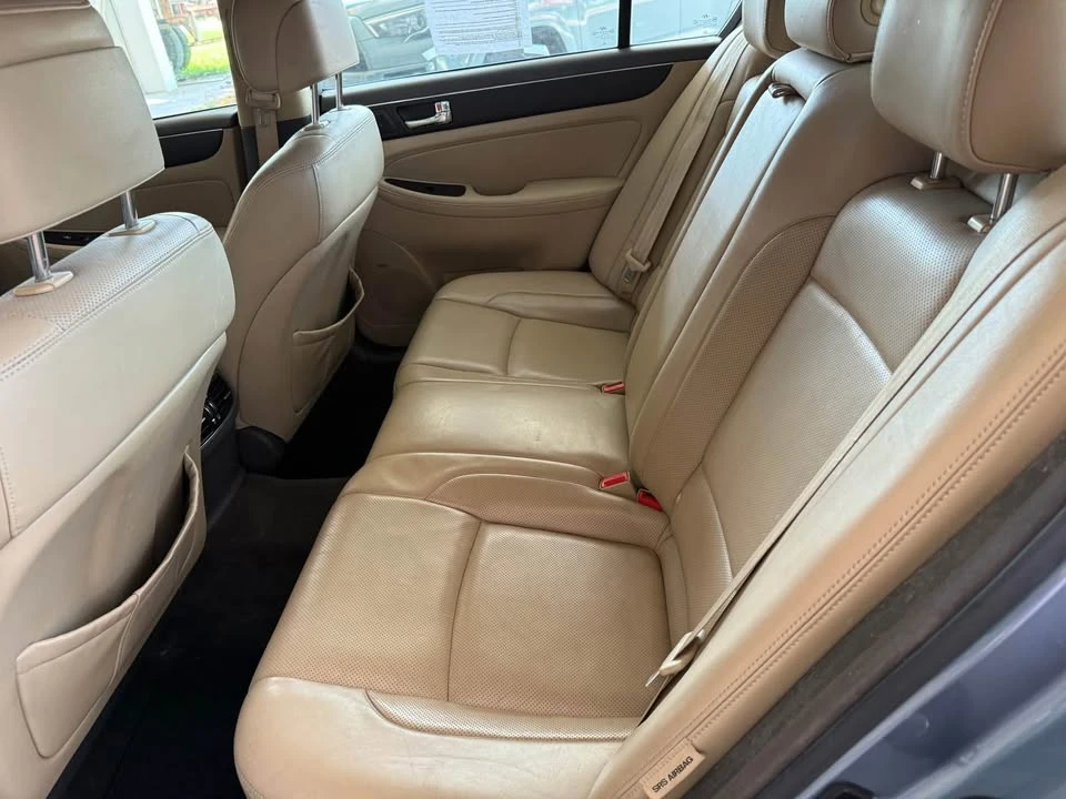 2011 Hyundai Genesis - Image 6 of 6