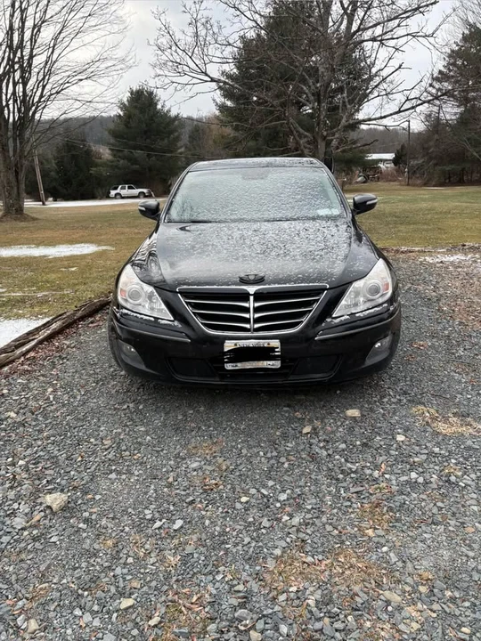 2011 Hyundai Genesis - Image 3 of 4
