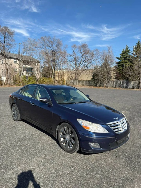 2011 Hyundai Genesis - Image 15 of 15