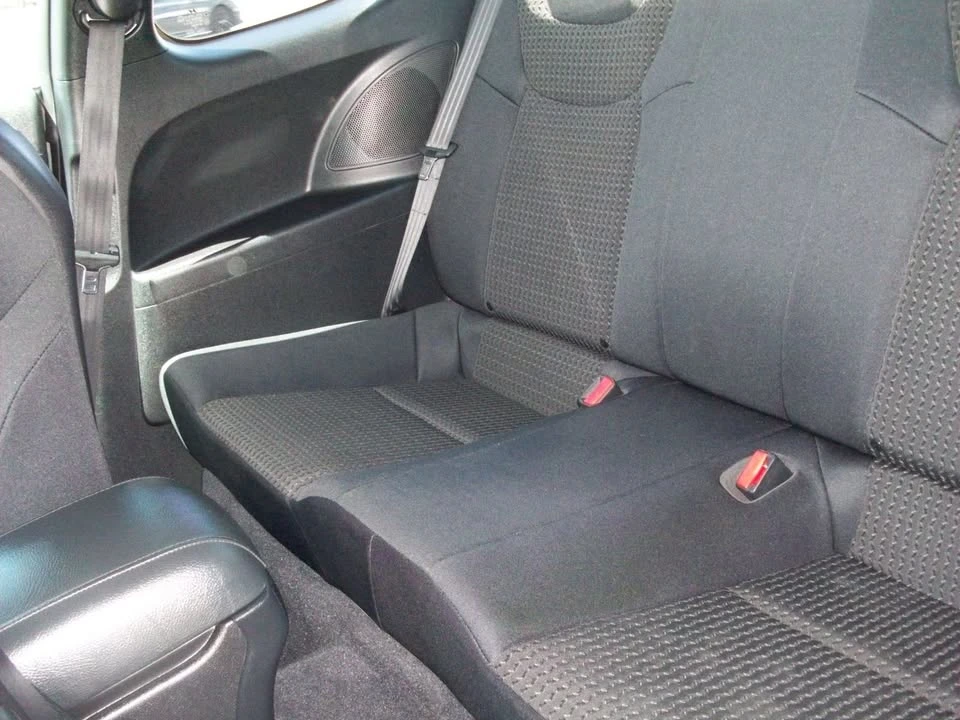 2011 Hyundai Genesis - Image 20 of 20