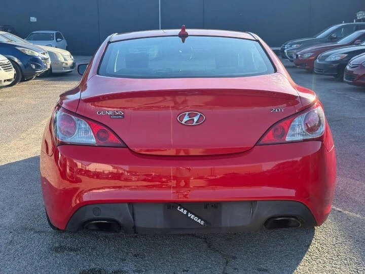 2011 Hyundai Genesis - Image 6 of 17