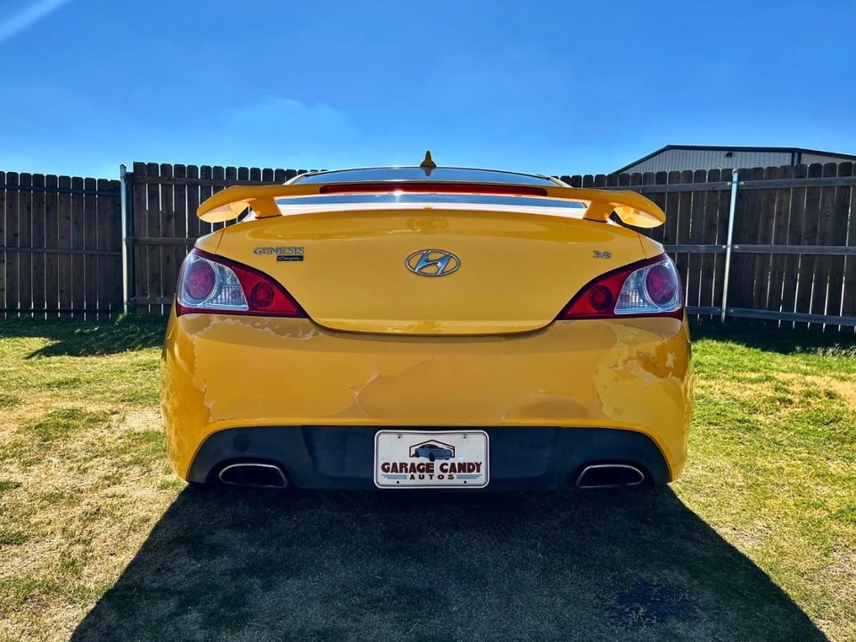 2011 Hyundai Genesis - Image 7 of 28