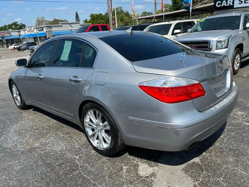 2011 Hyundai Genesis - Image 7 of 20