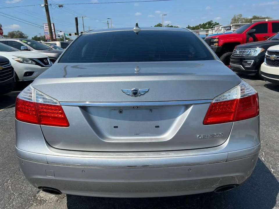 2011 Hyundai Genesis - Image 6 of 20